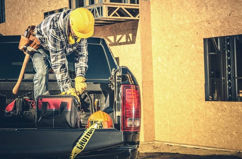 Contractor Cleaning His Pickup Cargo Bed-cm (1)